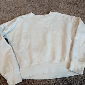 Universal Thread Cream Crew Neck Sweater